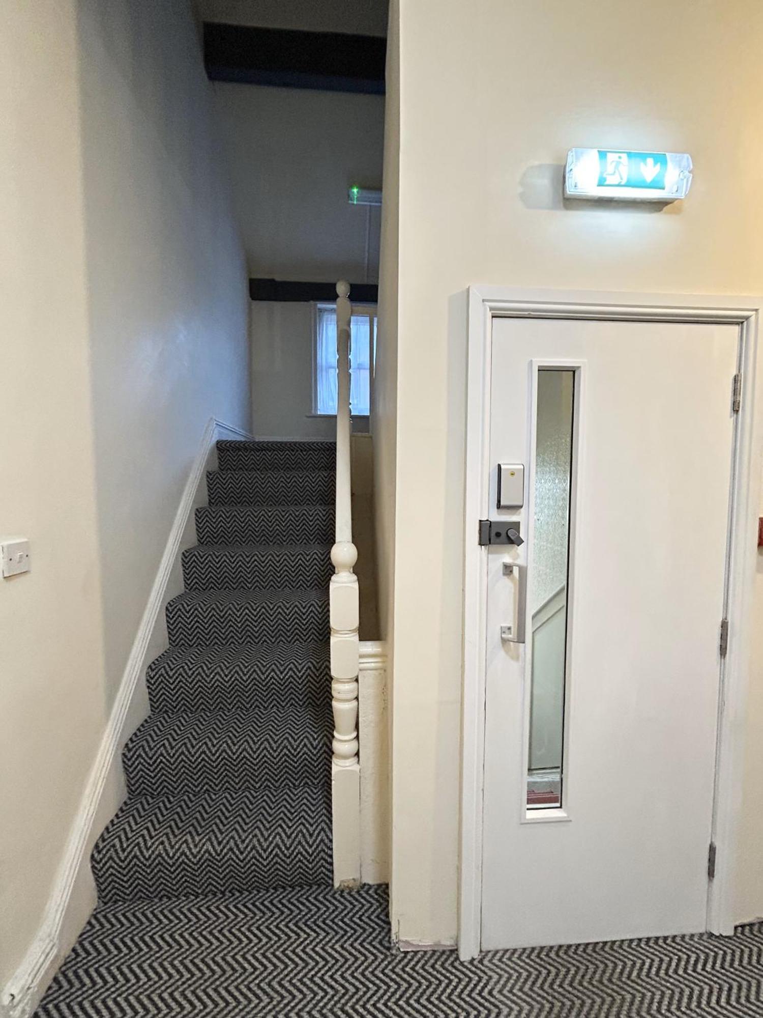 The Egerton Arms Hotel Salford Салфорд Екстериор снимка